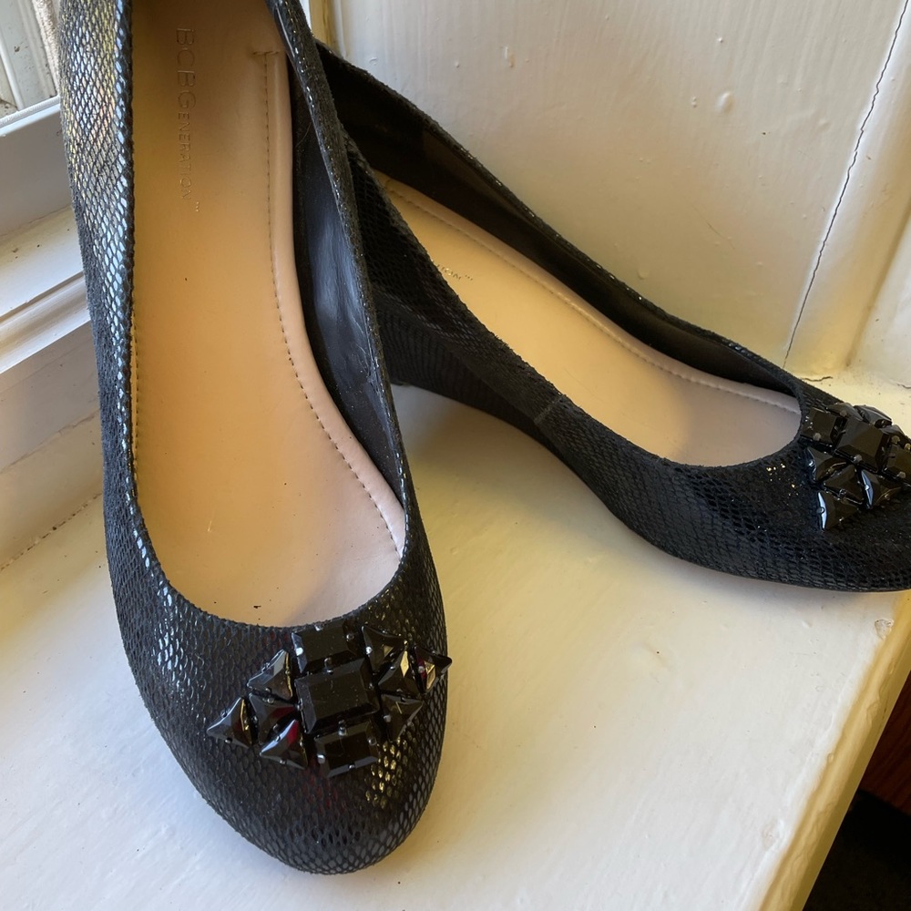 BCBGeneration wedges with black rhinestone embellishment.  Size 10
